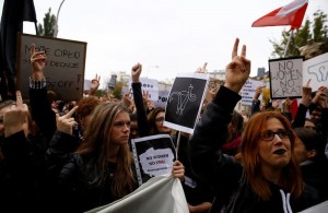 manifestacio-dones-dilluns-varsovia_1663643756_34459527_1000x650
